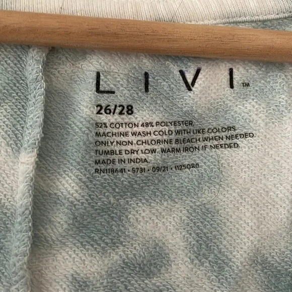 LIVI Active French terry tie dye sweatshirt - Picture 2 of 3
